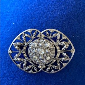 Vintage Art Deco brooch